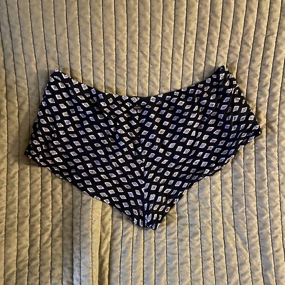 Volcom Micro Shorts - Picture 3 of 11